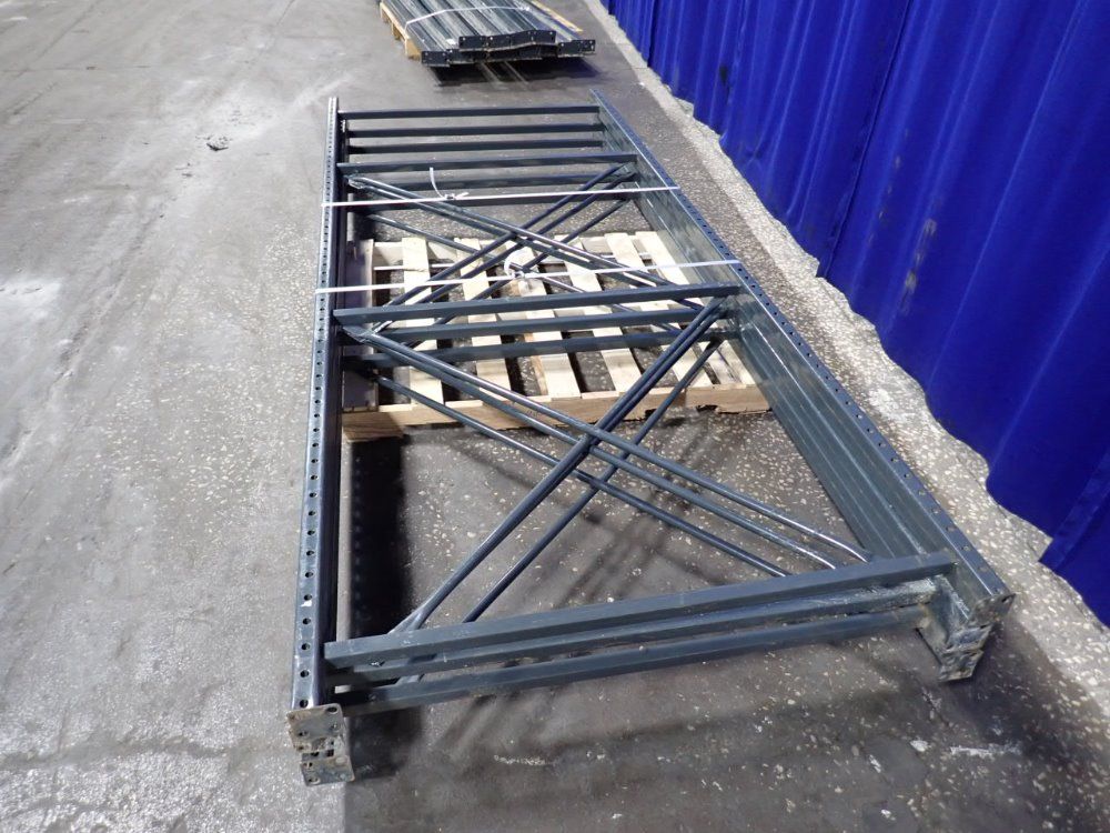  Pallet Racking Uprights