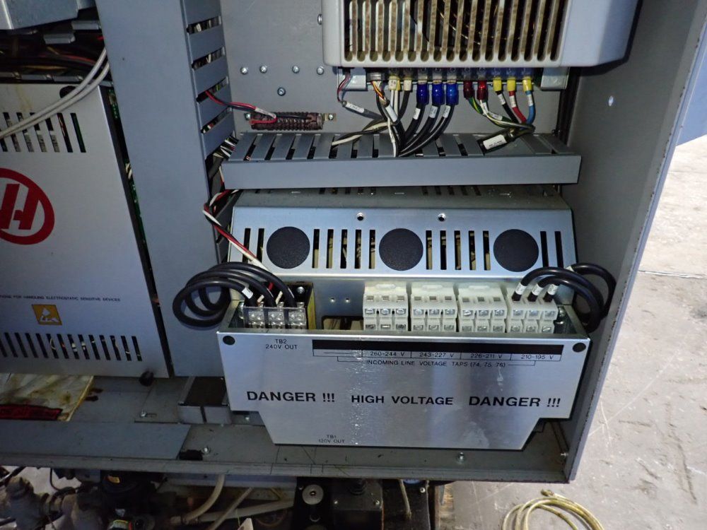 Haas  Cnc Vmc