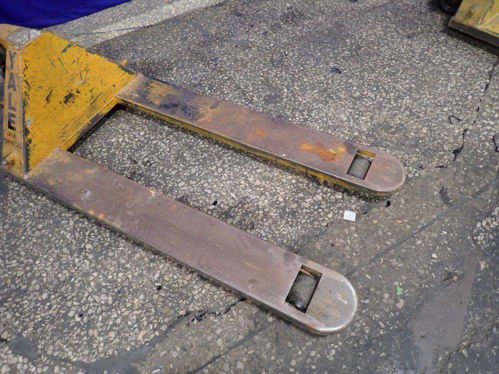 Yale Pallet Jack