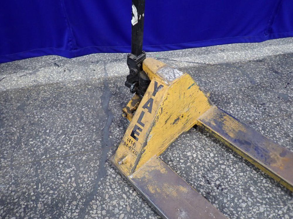 Yale Pallet Jack