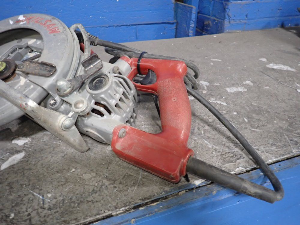 Skilsaw Saw