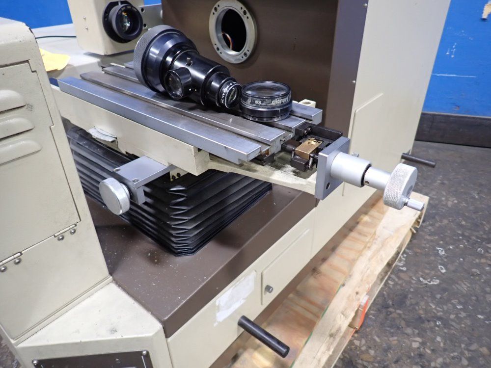 Mitutoyo Mitutoyo Ph350 Optical Comparator
