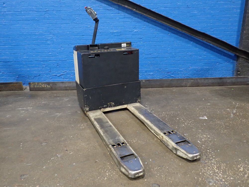 Crown Electric Pallet Jack