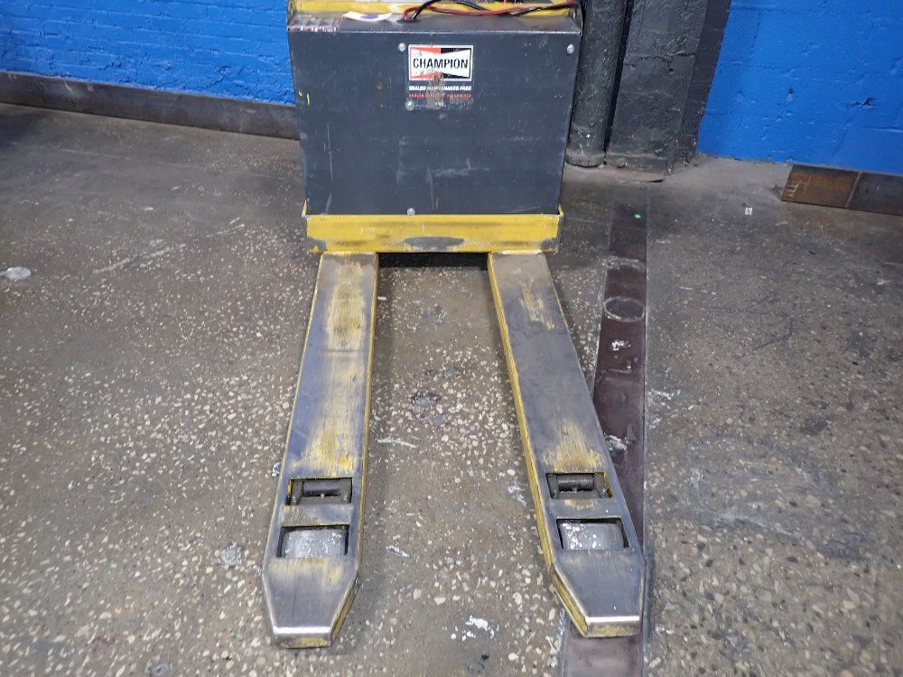 Yale Electric Pallet Jack