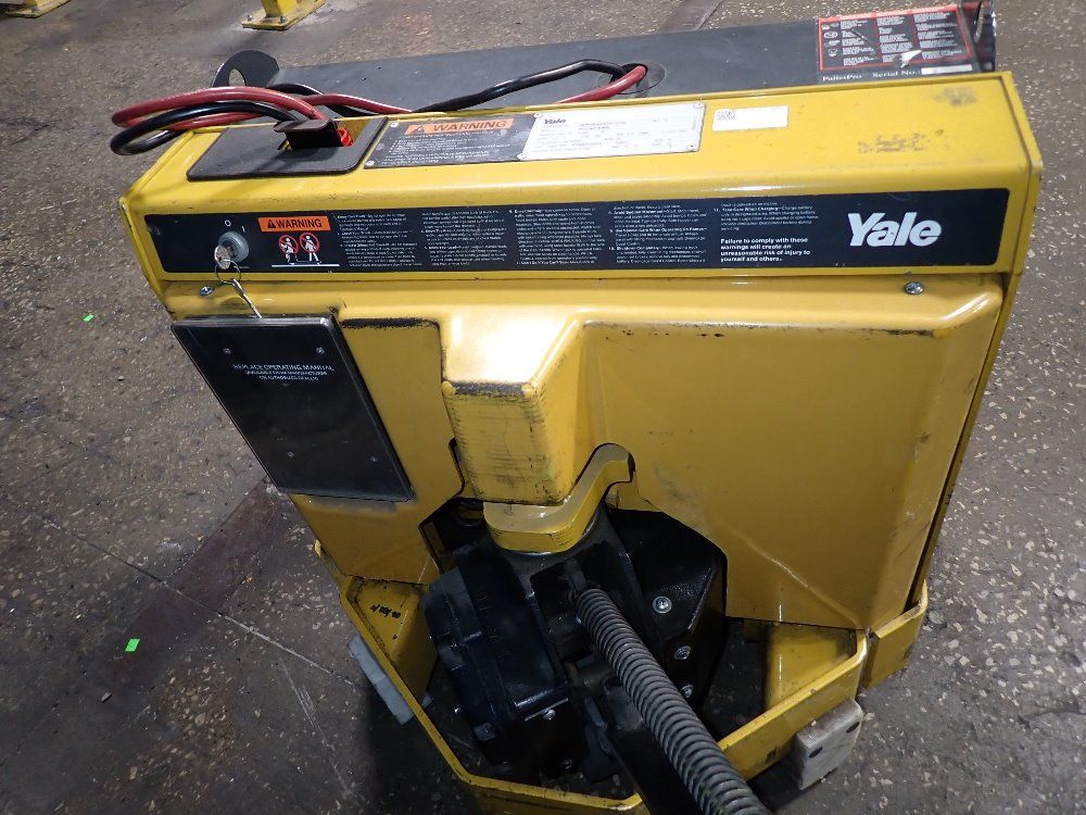 Yale Electric Pallet Jack