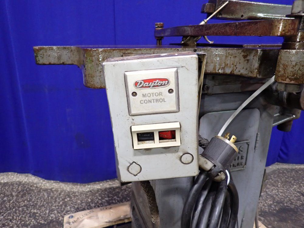 Davis 16" X 26" 4 Keyseater - 4