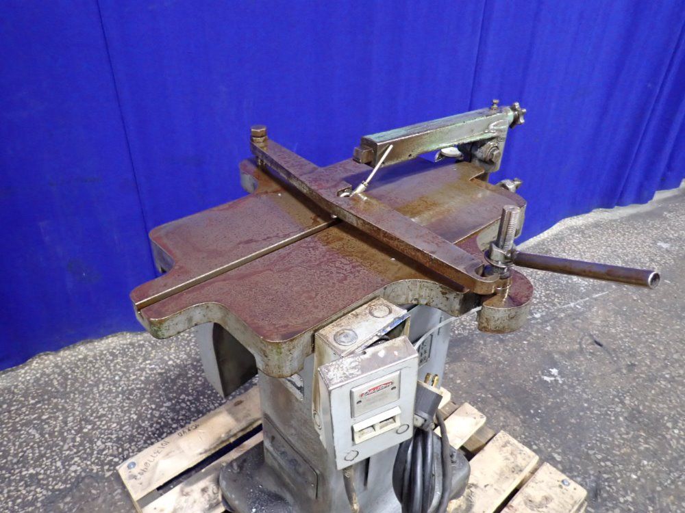 Davis 16" X 26" 4 Keyseater - 4