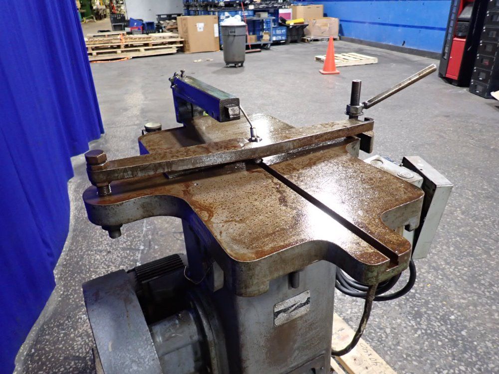 Davis 16" X 26" 4 Keyseater - 4