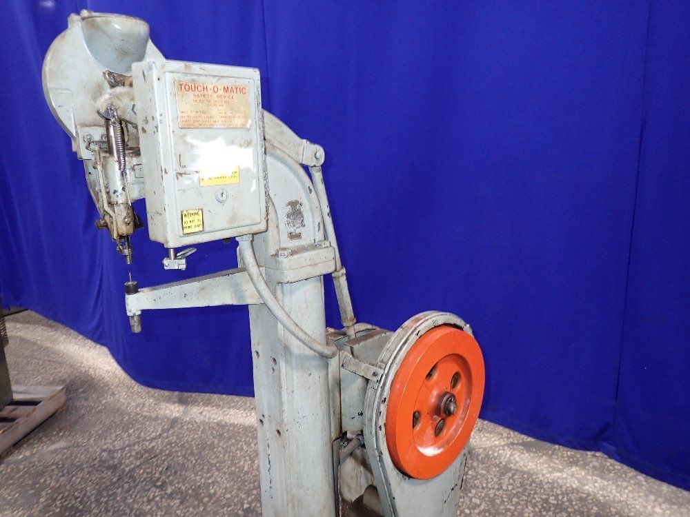 Tubular Rivet  Stud Riveter