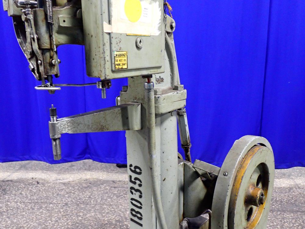 Tubular Rivet  Stud Riveter