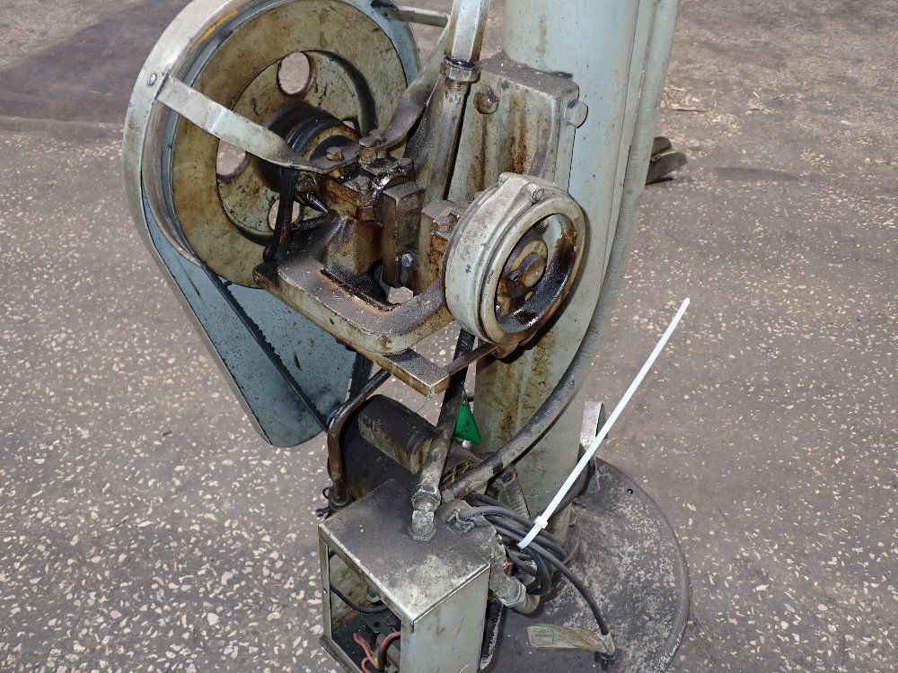 Tubular Rivet  Stud Riveter