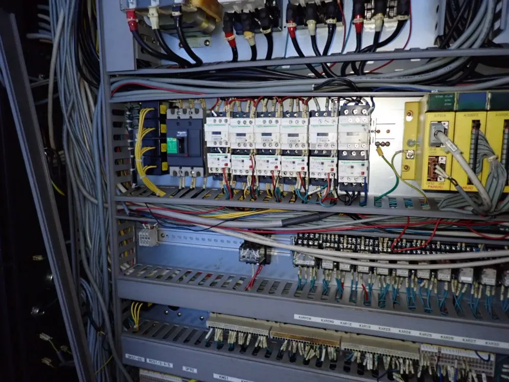 Hwacheon Machine Tool Cnc Lathe - T2-2t Ysmc