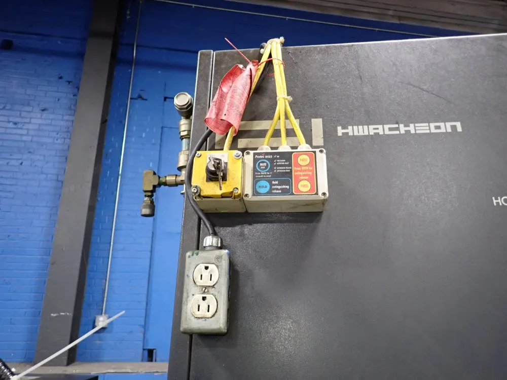 Hwacheon Machine Tool Cnc Lathe - T2-2t Ysmc