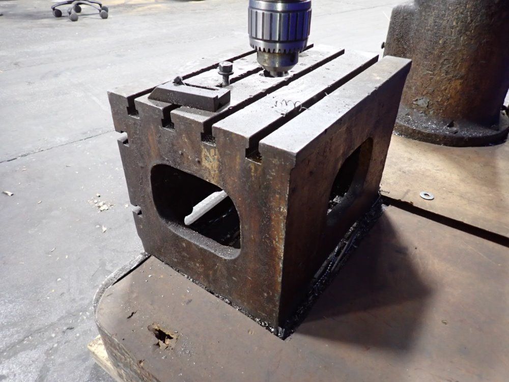 Ikeda 12" X 4'7" Radial Arm Drill