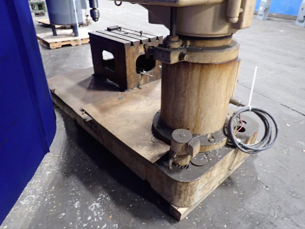 Ikeda 12" X 4'7" Radial Arm Drill