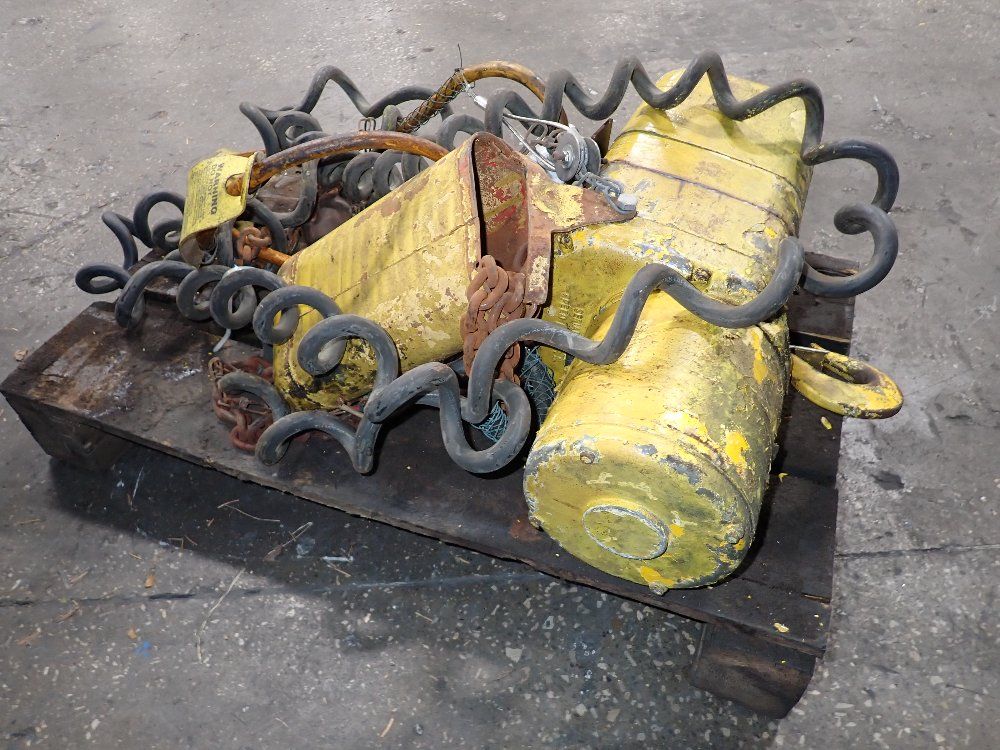  Electric Chain Hoist