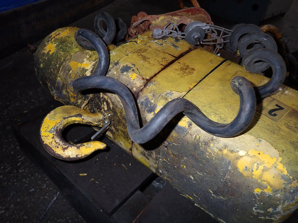  Electric Chain Hoist