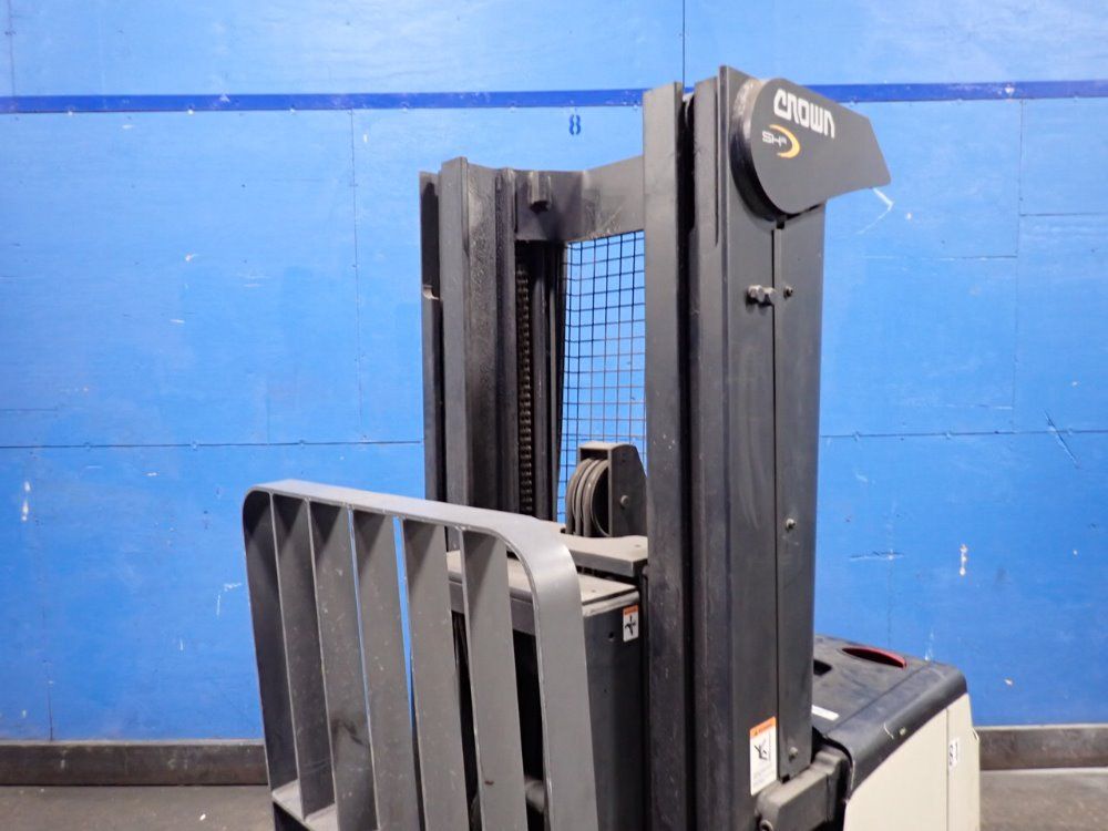 Crown Crown Shr 5500 Series Walk Behind Forklift