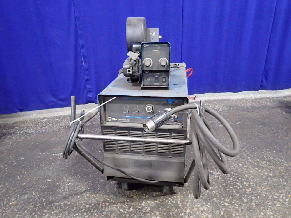 Miller Miller Deltaweld 452 Welder