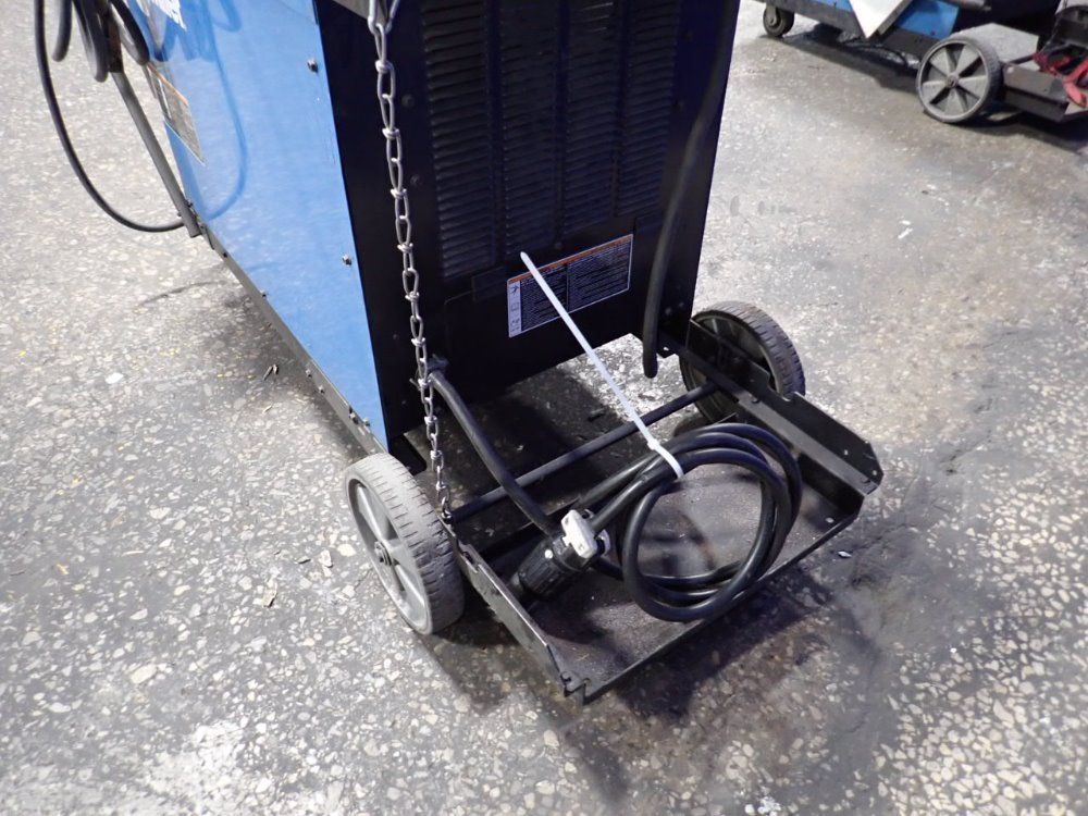 Miller Miller Deltaweld 452 Welder