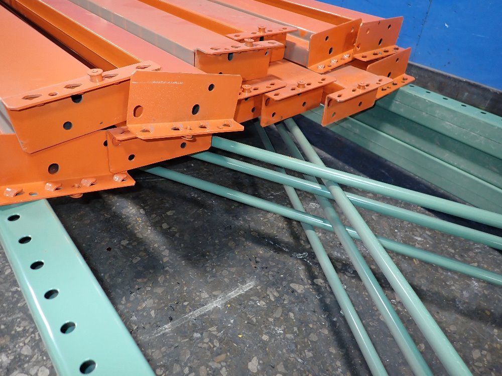 Interlake Pallet Racking Lot