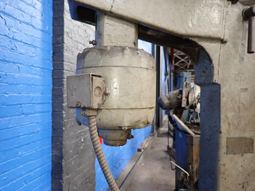 Chasgallen Co Drill Press