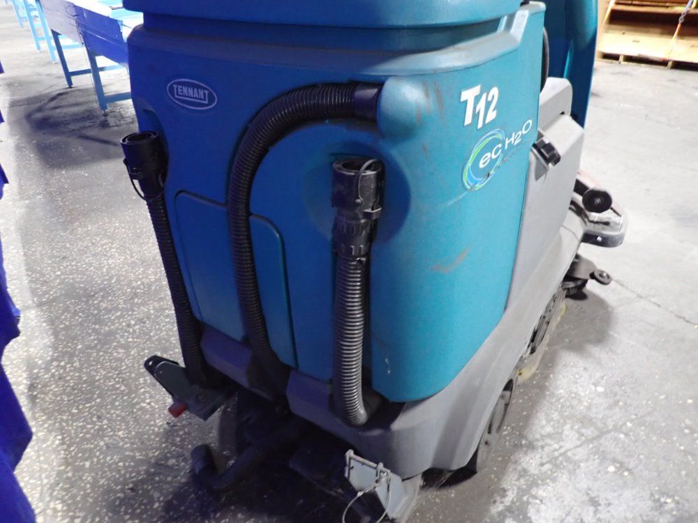 Tennant Floor Scrubber