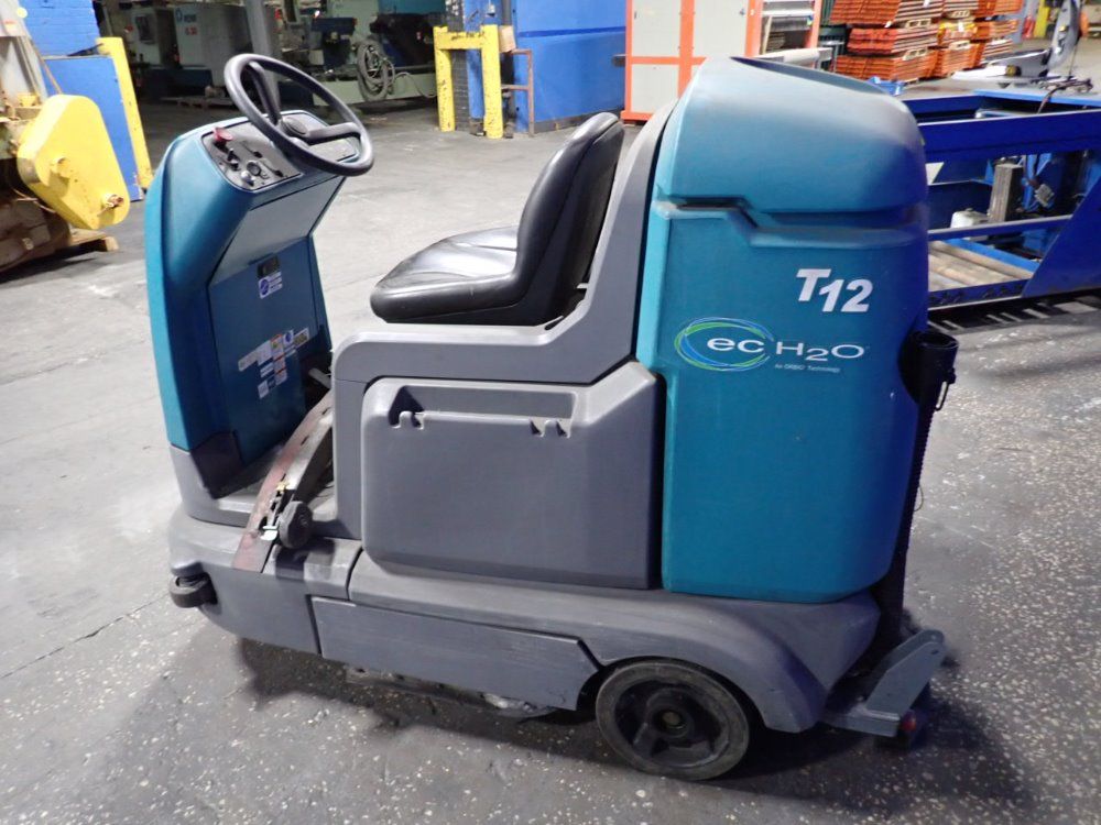 Tennant Floor Scrubber