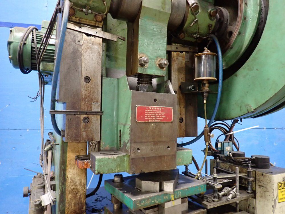 Vo Presses Obi Press