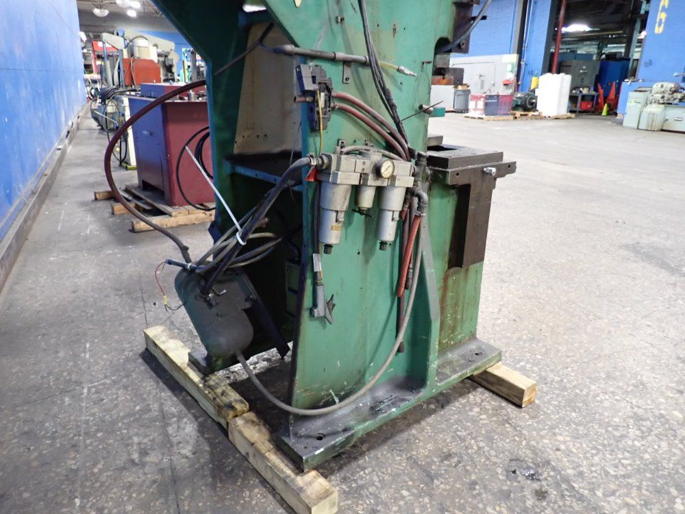 Vo Presses Obi Press
