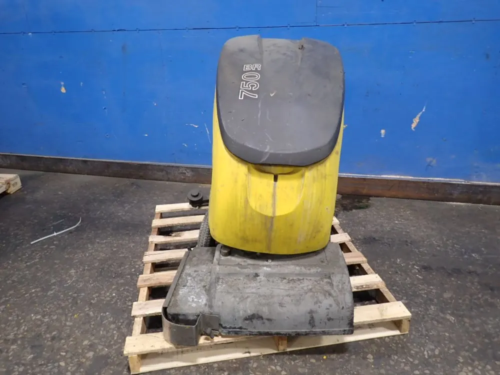 Karcher 33" Floor Scrubber - Br 750