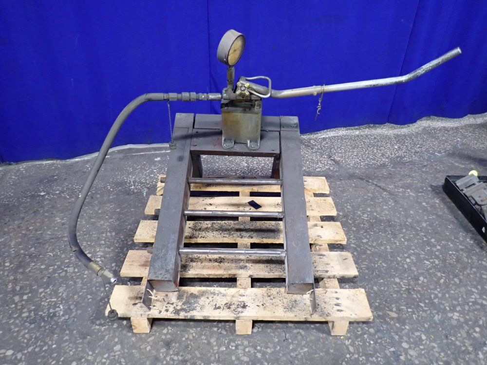  Conveyor