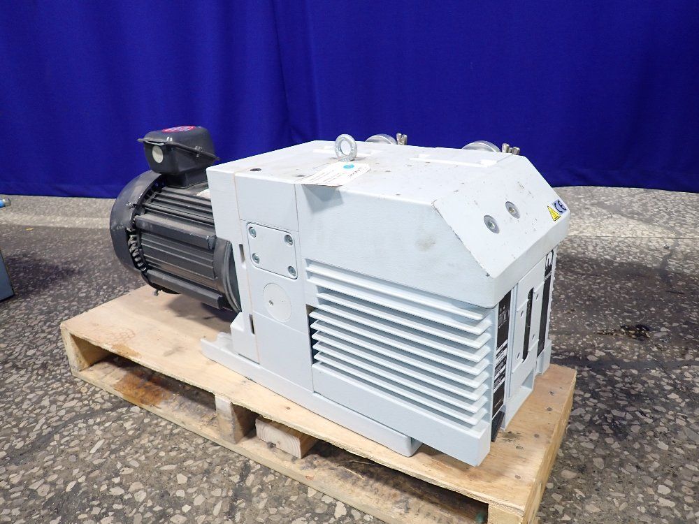 Trivac Trivac D40b Vacuum Pump
