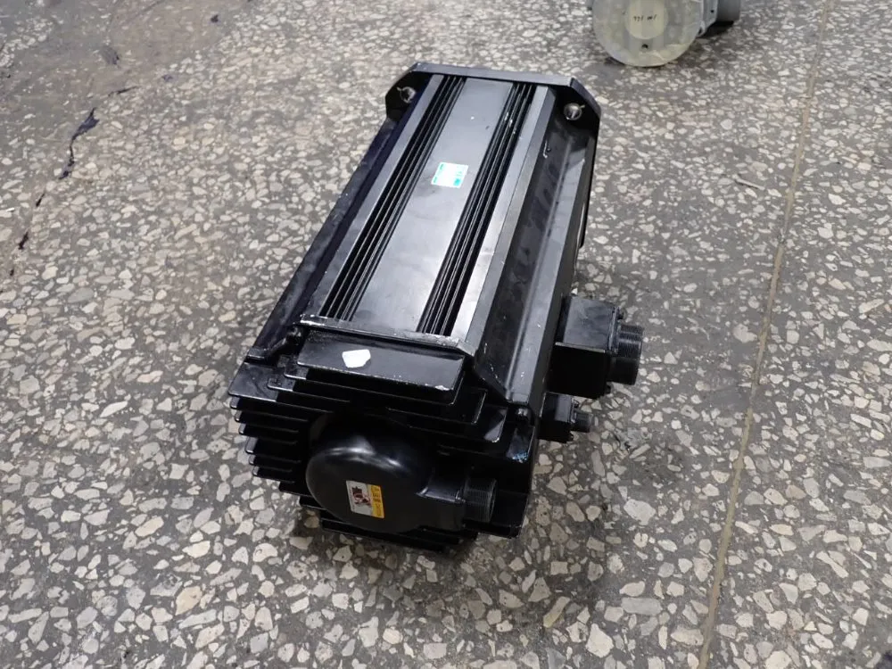 Tamagawa Seiki Co Servo Motor - Ts4920n8222e215