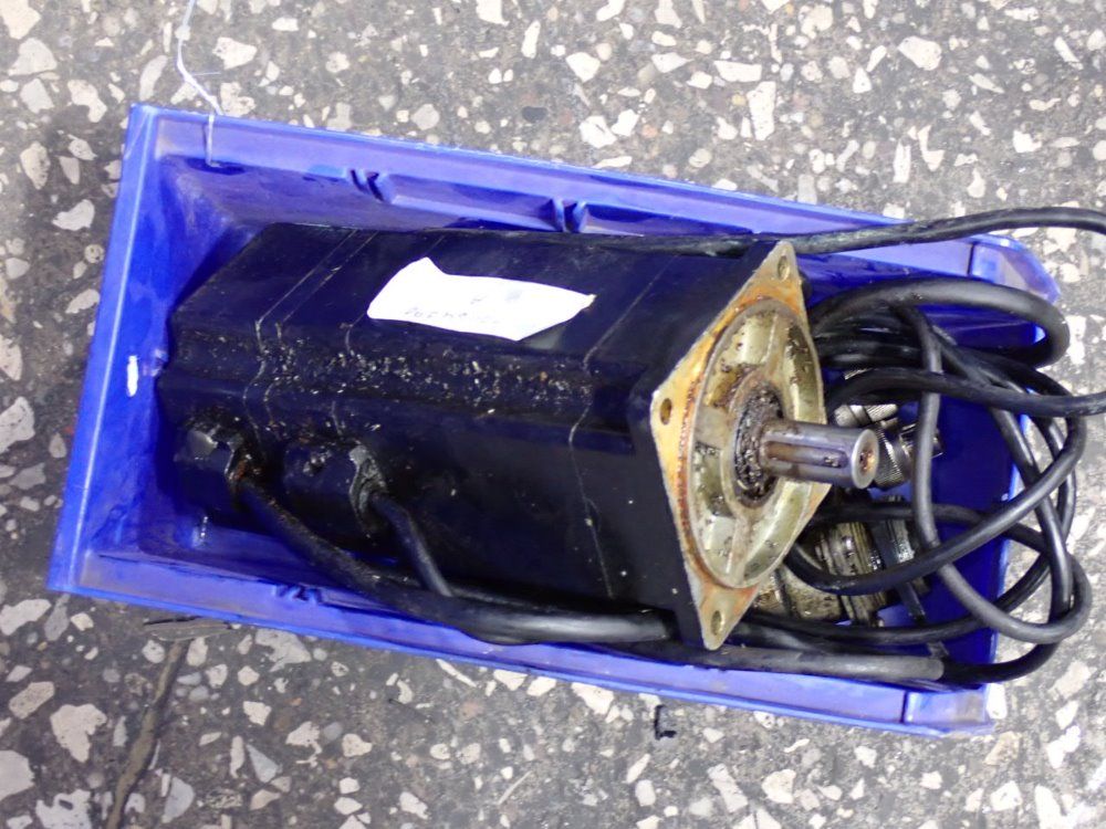  Servo Motor