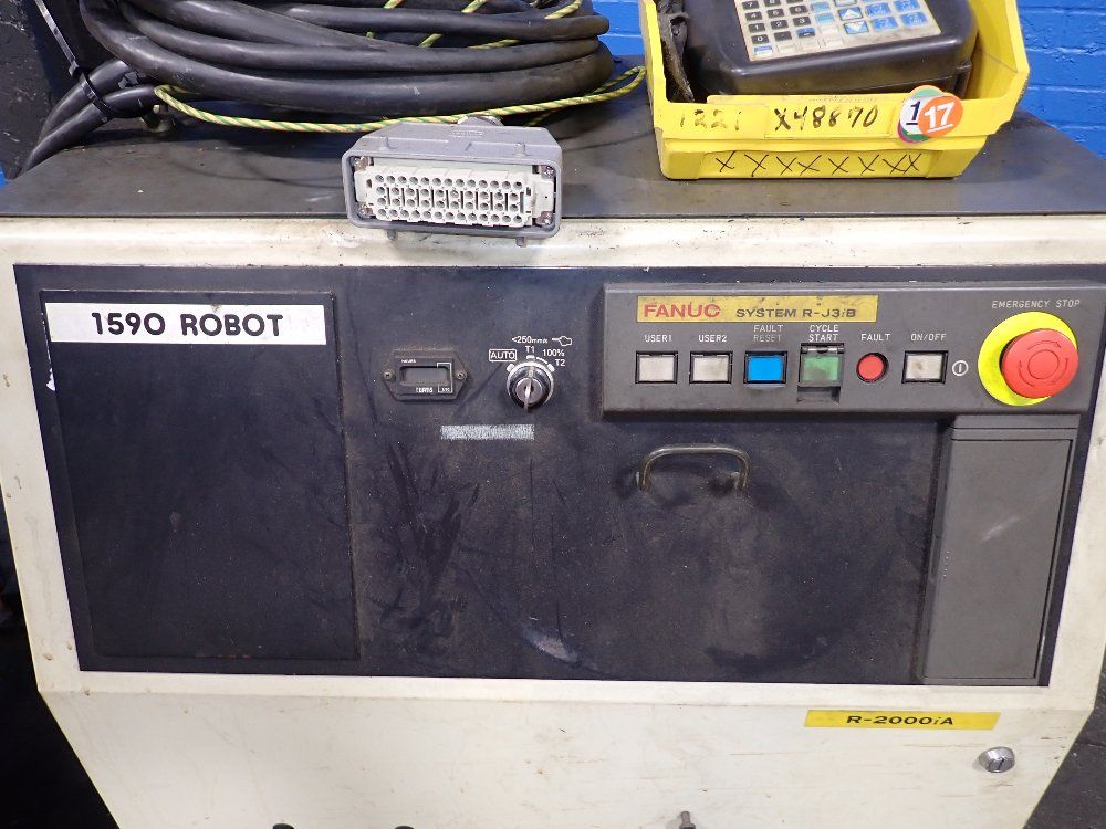 Fanuc 2004 Fanuc R2000ia165f Robot 