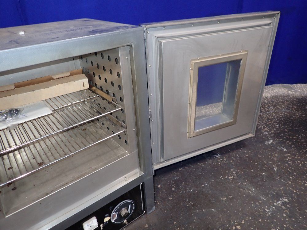 Blue M Electric Oven