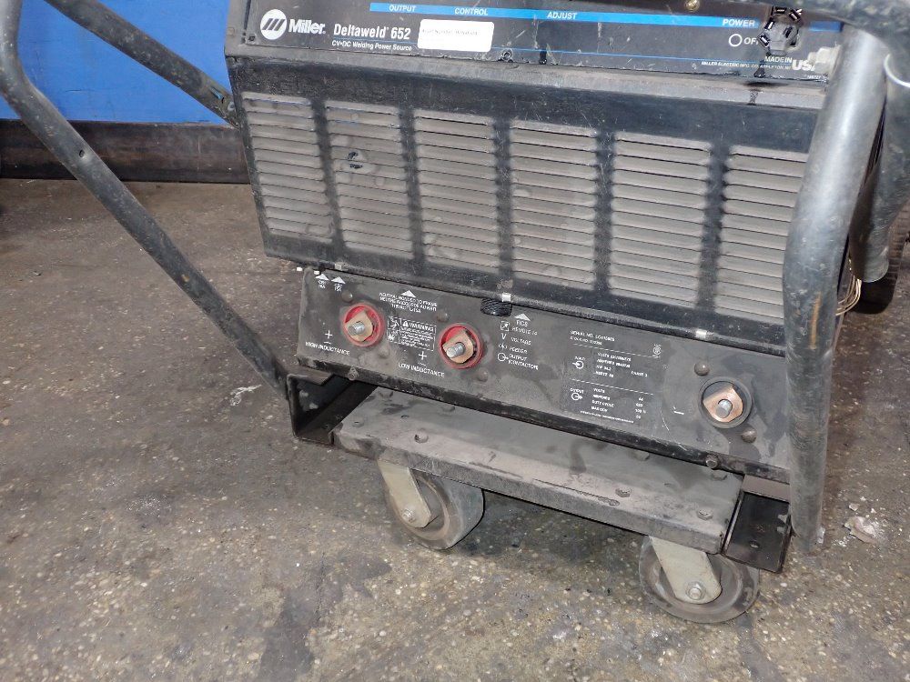 Miller Miller Deltaweld 652 Welder