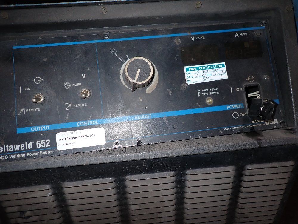 Miller Miller Deltaweld 652 Welder