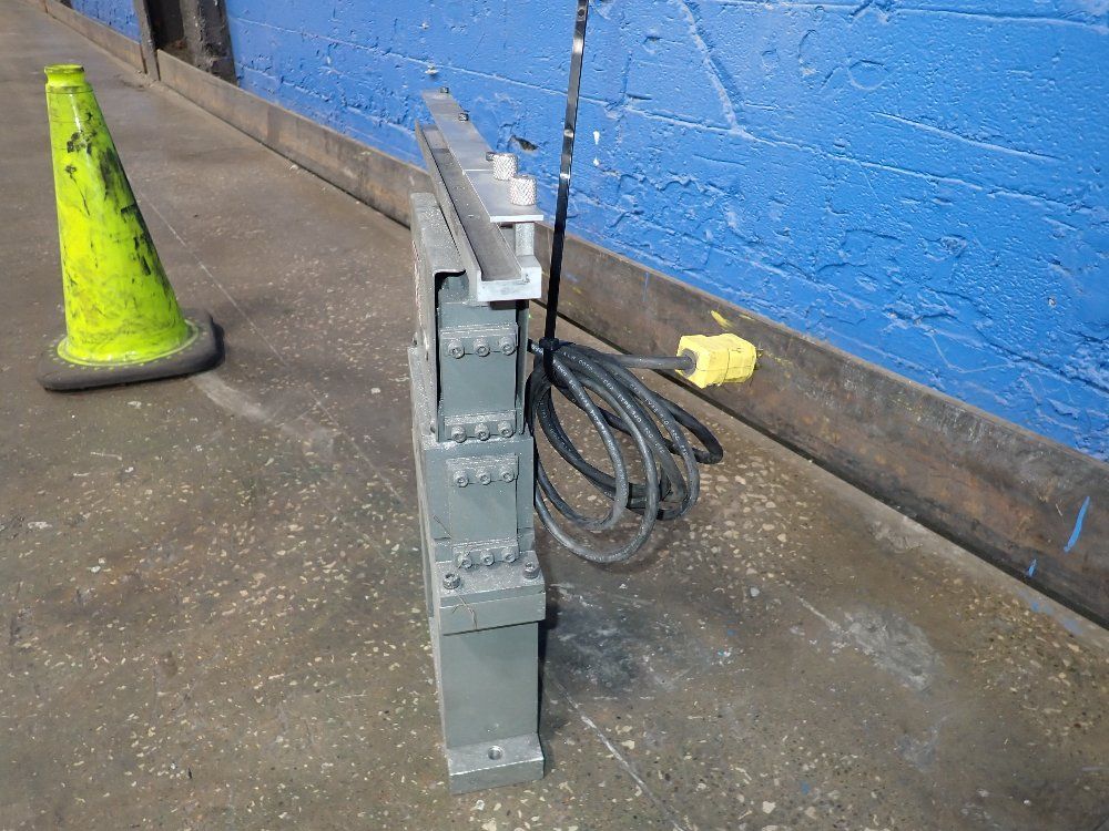 Service Engineering Pole Mast