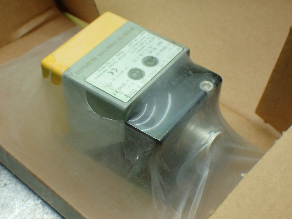 Ifm Fail Safe Inductive Proximity Sensor. - Gm705s