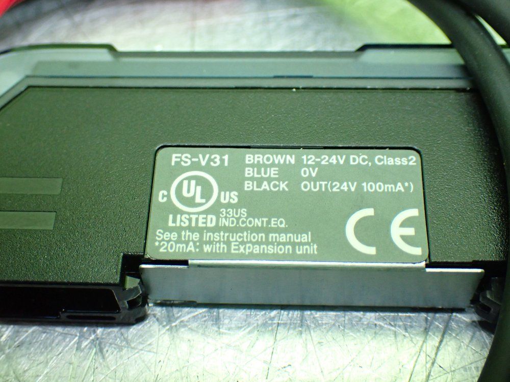 Keyence Fiber Optic Photoelectric Amplifier. - Fs-v31