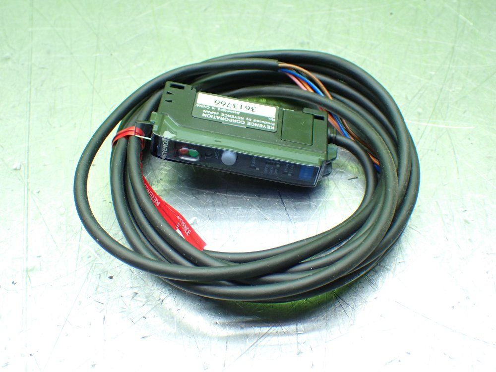 Keyence Fiber Optic Sensor Amplifier. - Fs-t1