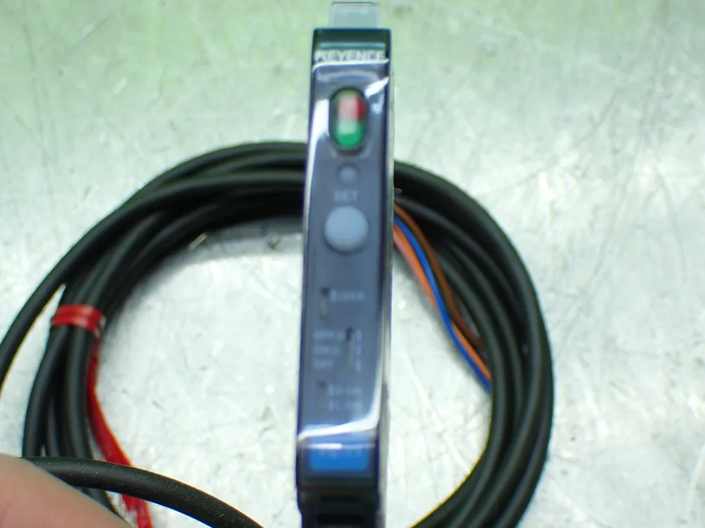 Keyence Fiber Optic Sensor Amplifier. - Fs-t1