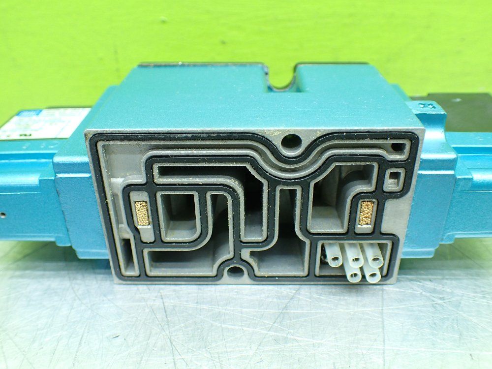 Mac Valves Pneumatic Solenoid Valve. - 82a-mc-000-tm-daap-2da