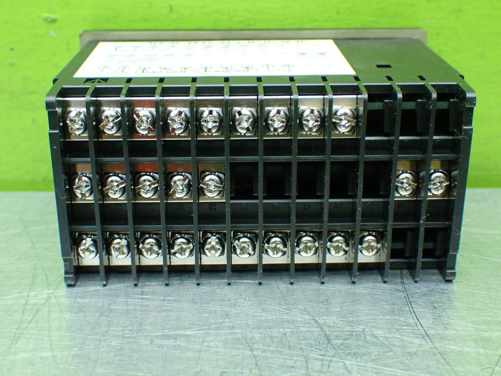 Rkc Instruments Pg500 Digital Panel Mount Indicator - A4*2-n-n1-hlnn/y