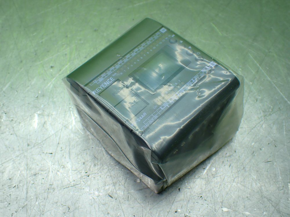 Keyence Supersmall Programmable Logic Controller
