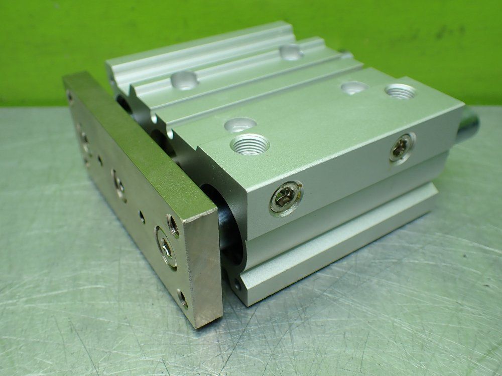 Smc 1.0mpa Max. Compact Guided Air Cylinder. - Mgpl25-40z