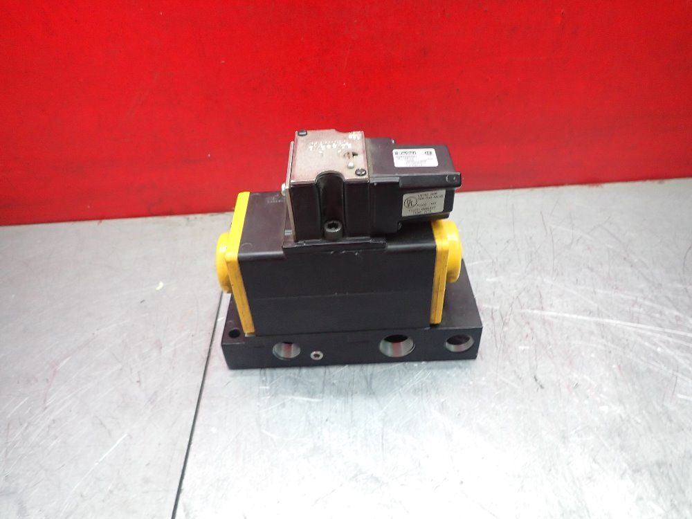 Parker Pneumatic Solenoid Air Control Valve - Hhb2005001