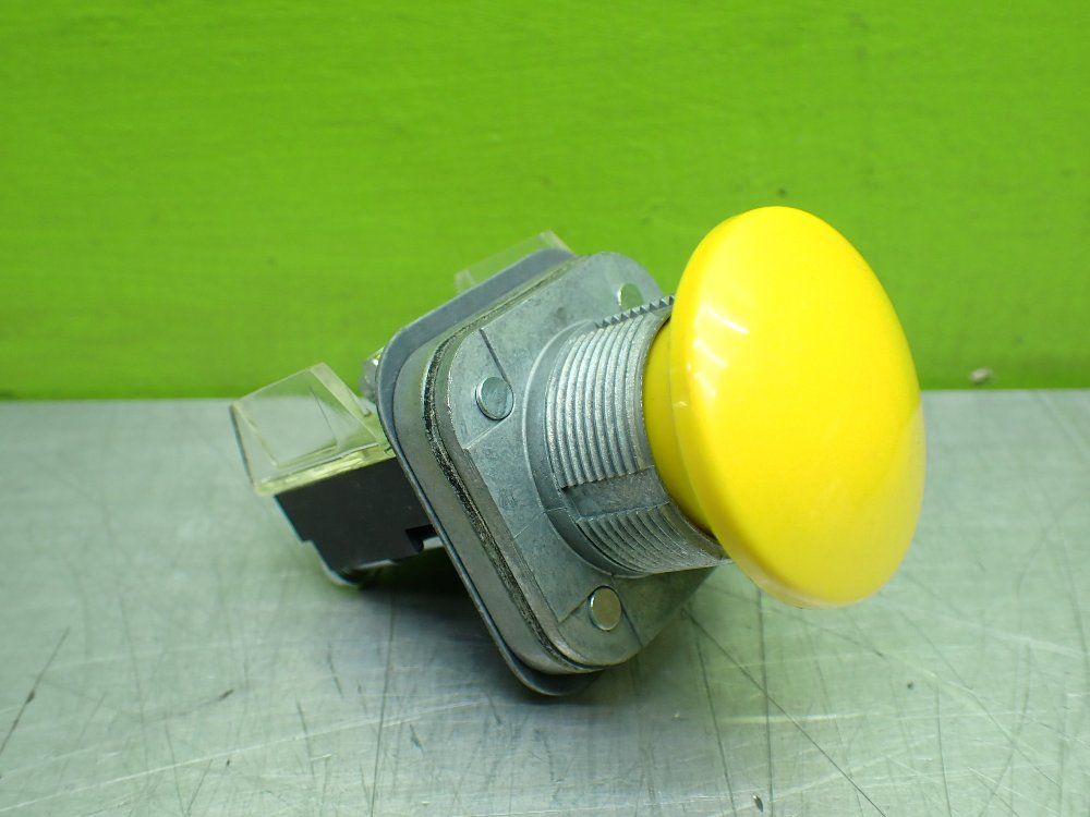 Allen-bradley Yellow Mushroom Head Push Button. Type 4,13 - 800t-d9d2